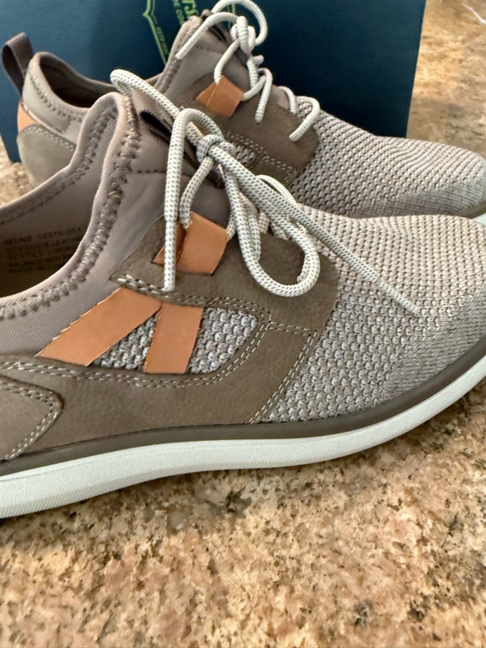 Florsheim Venture Men's Knit Lace-Up Sneaker 8M NIB - Picture 3 of 7
